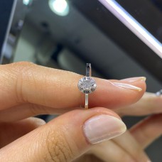 0.10 Karat Pırlanta Baget Yüzük 0.10 Karat Pırlanta Baget Yüzük
